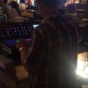 Meet your Posher, Jason